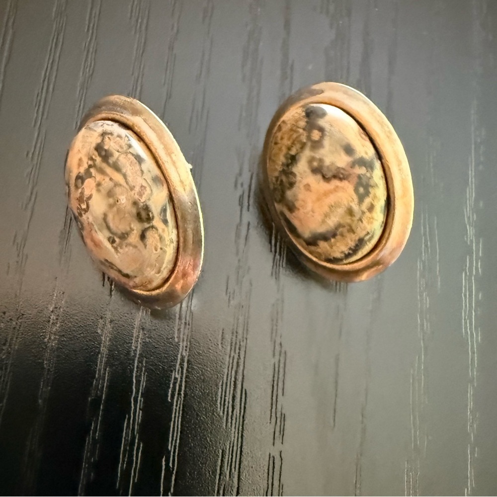 Vintage Agate Gold Tone Oval Earrings